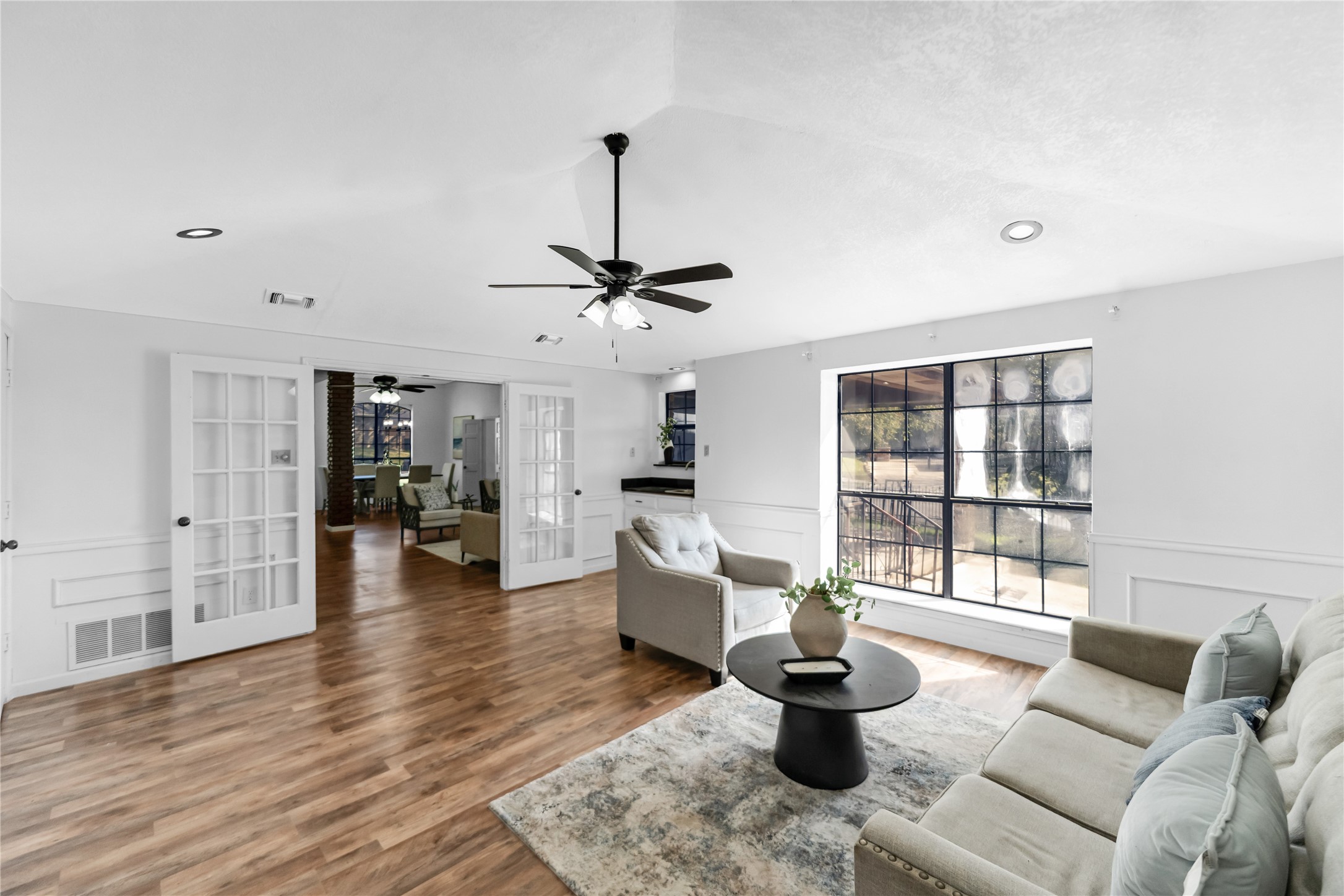 2408 Castle Street Irving TX 75038