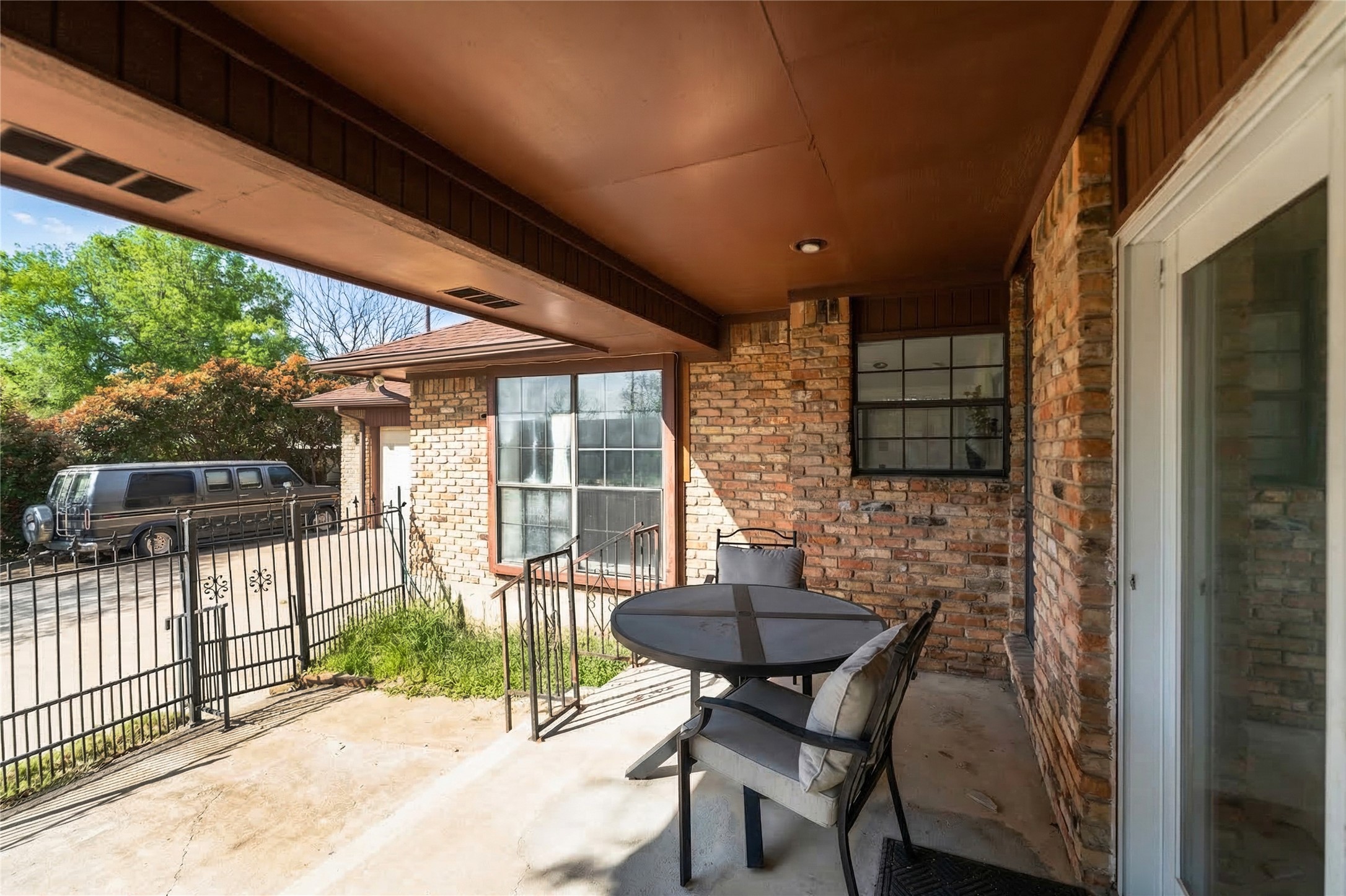 2408 Castle Street Irving TX 75038