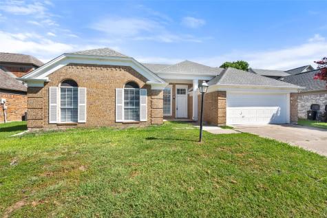 128 Browning Lane Grand Prairie TX 75052