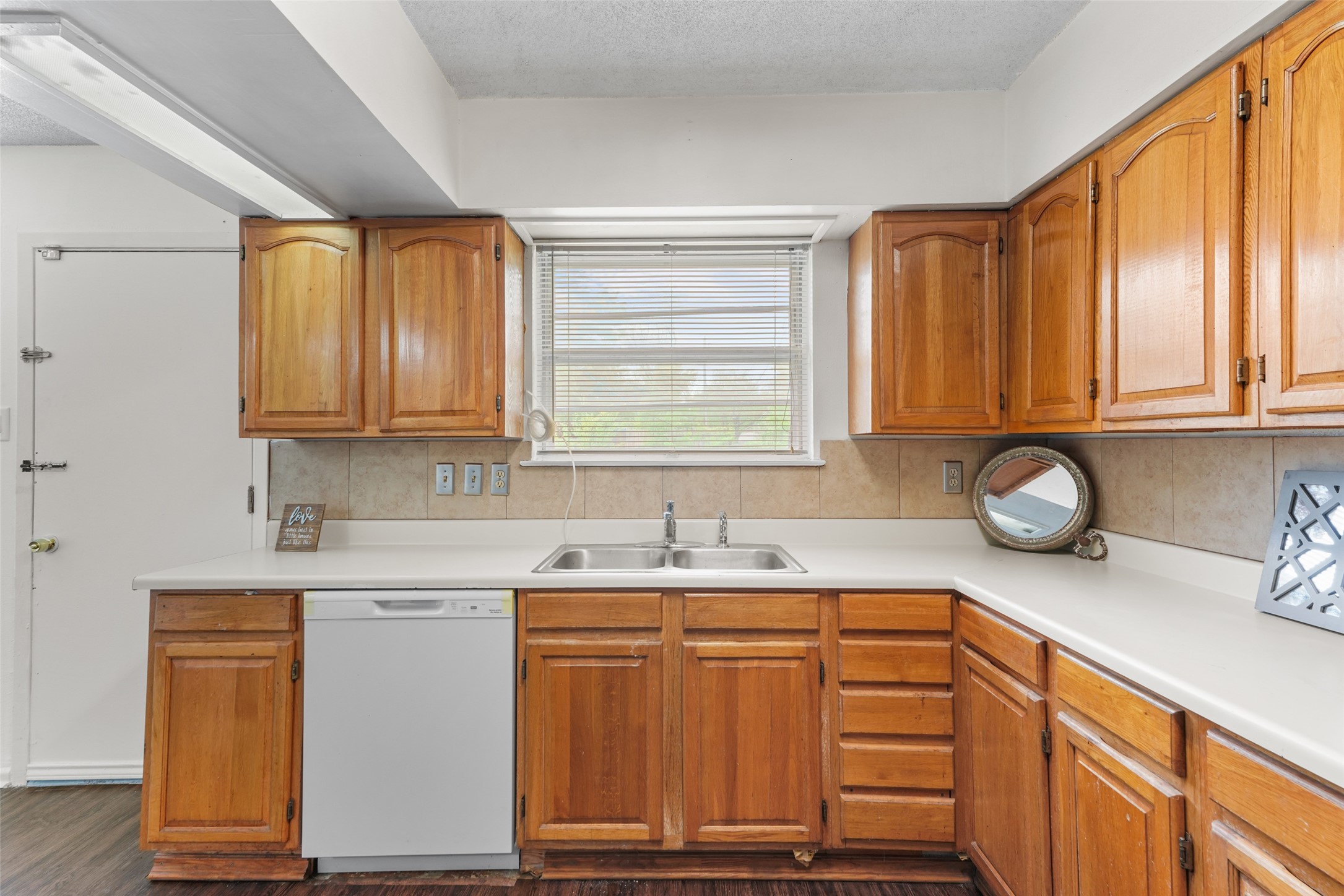 505 Lawson Drive Garland TX 75042