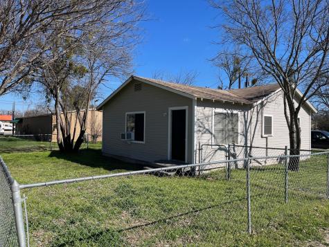 1003 Avenue I Brownwood TX 76801
