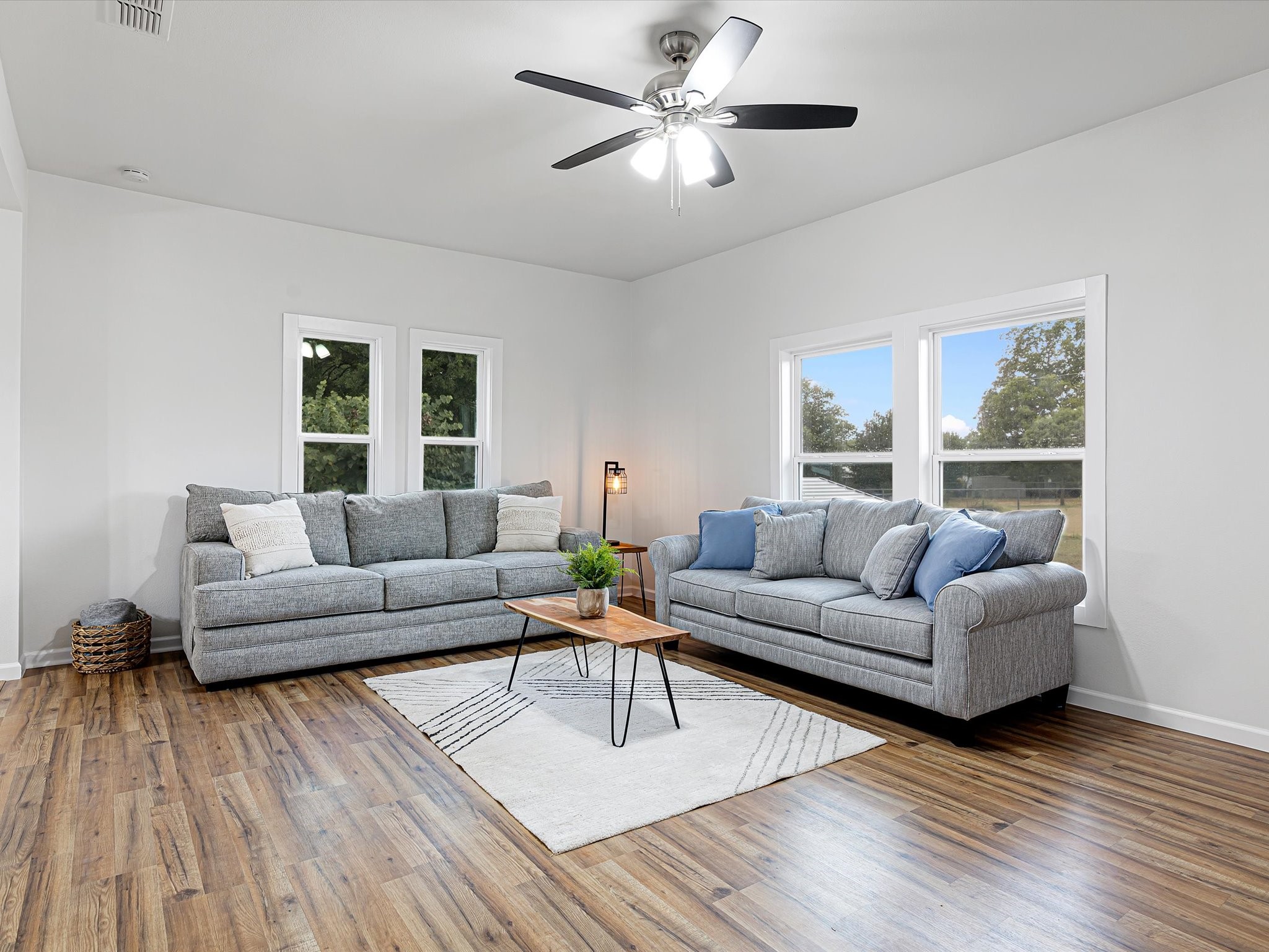 611 Cherry Street Bowie TX 76230