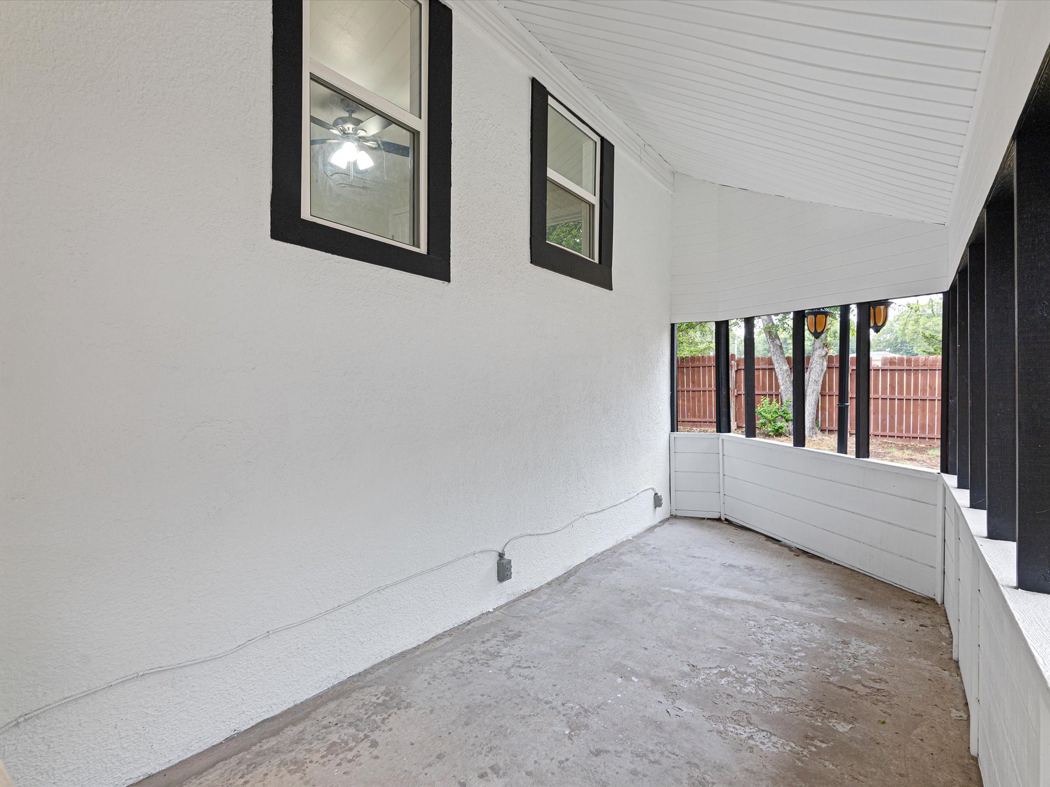 611 Cherry Street Bowie TX 76230