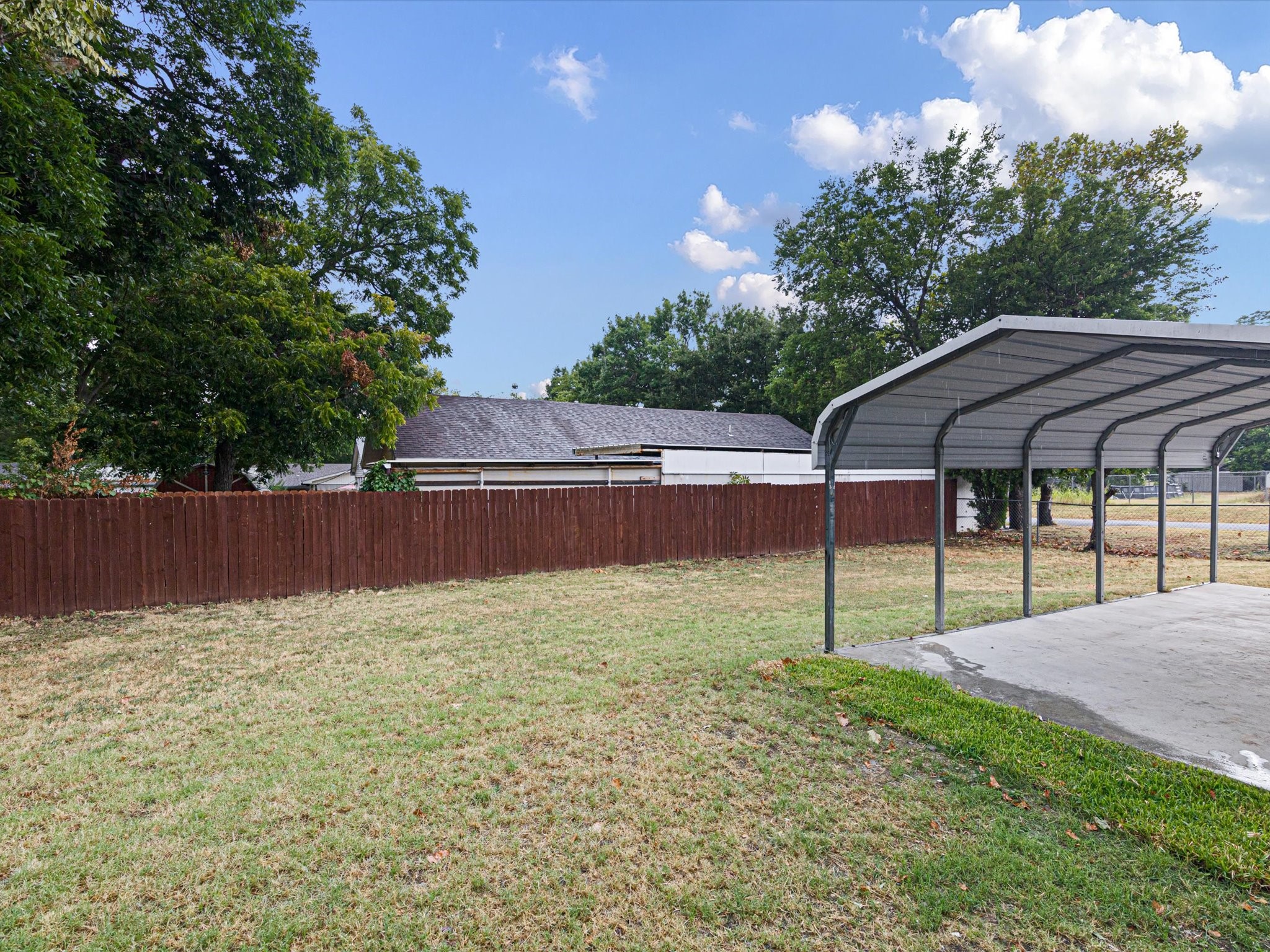 611 Cherry Street Bowie TX 76230