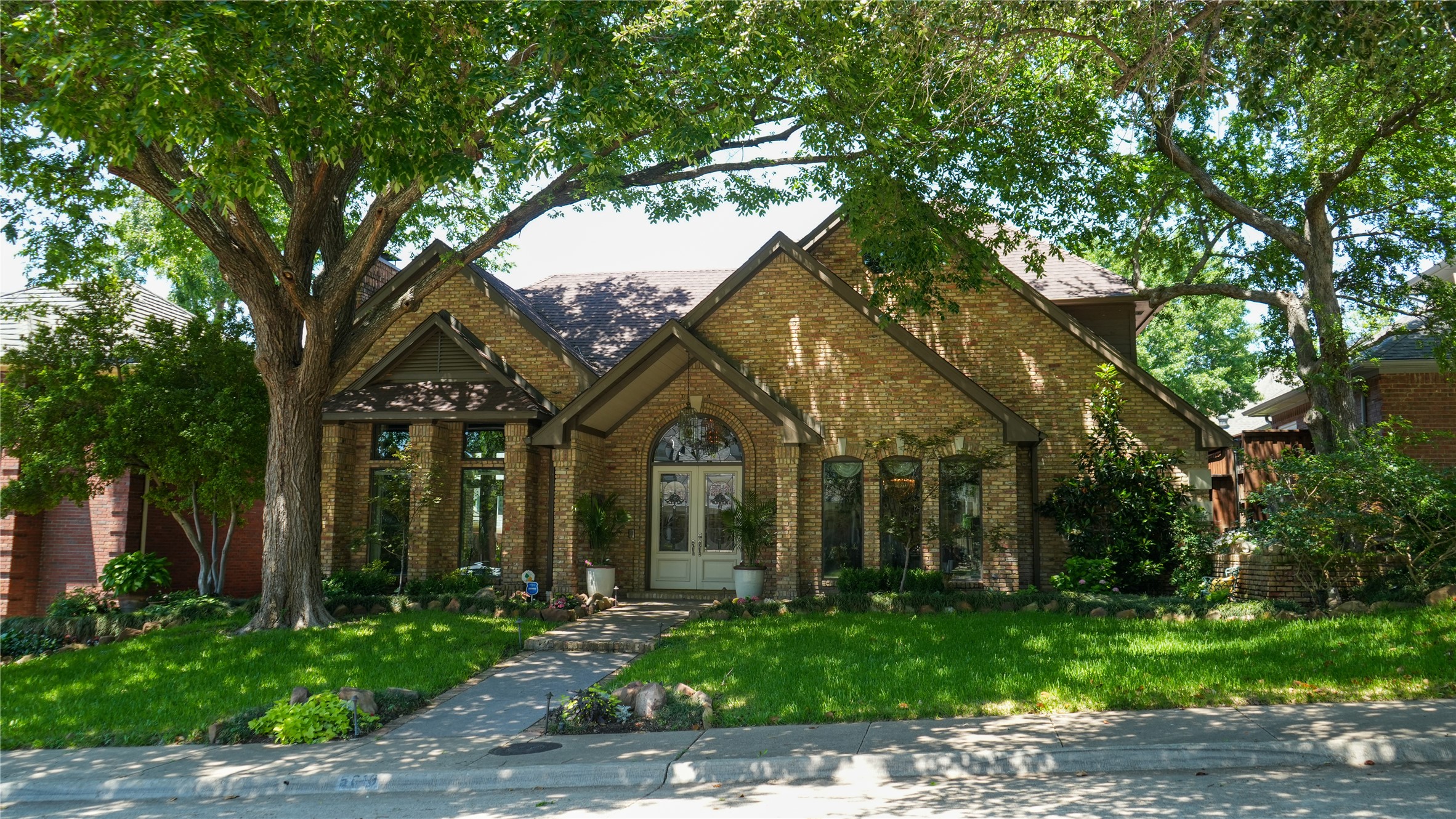 5619 Bent Creek Trail Dallas TX 75252