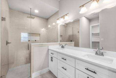 2561 Burton Avenue Fort Worth TX 76105