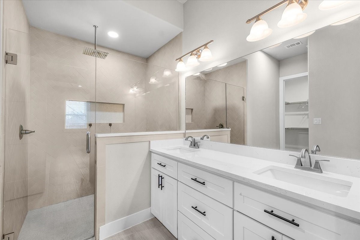 2561 Burton Avenue Fort Worth TX 76105
