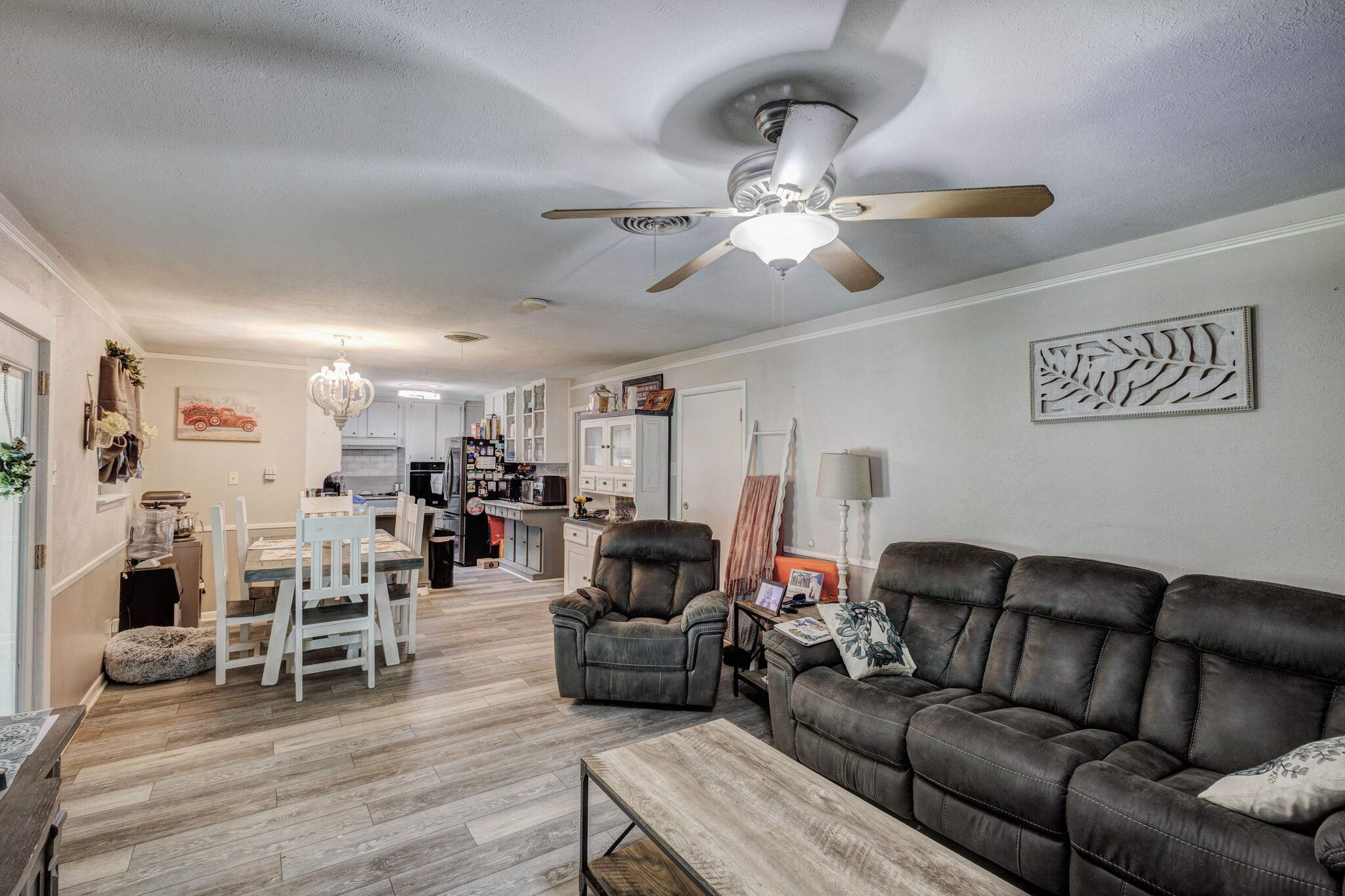 5421 Bonnie Wayne Street Haltom City TX 76117