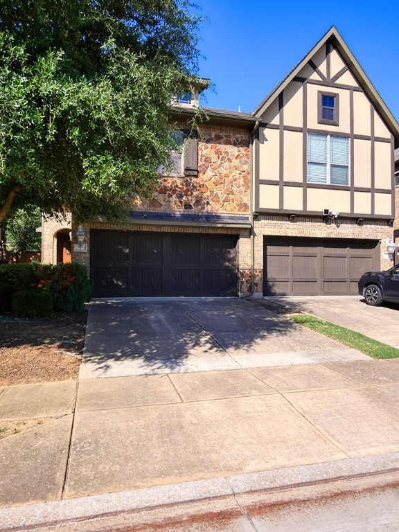 936 Brook Forest Lane Euless TX 76039