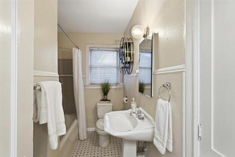 5326 Bradford Drive Dallas TX 75235
