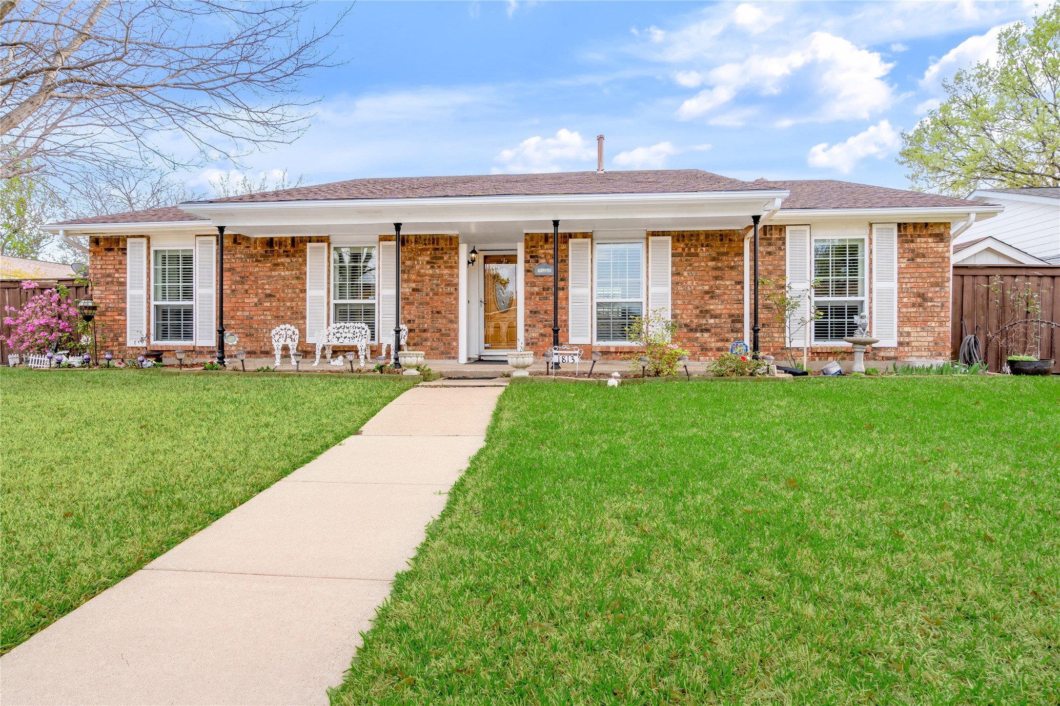 1813 Dodge Trail Grand Prairie TX 75052