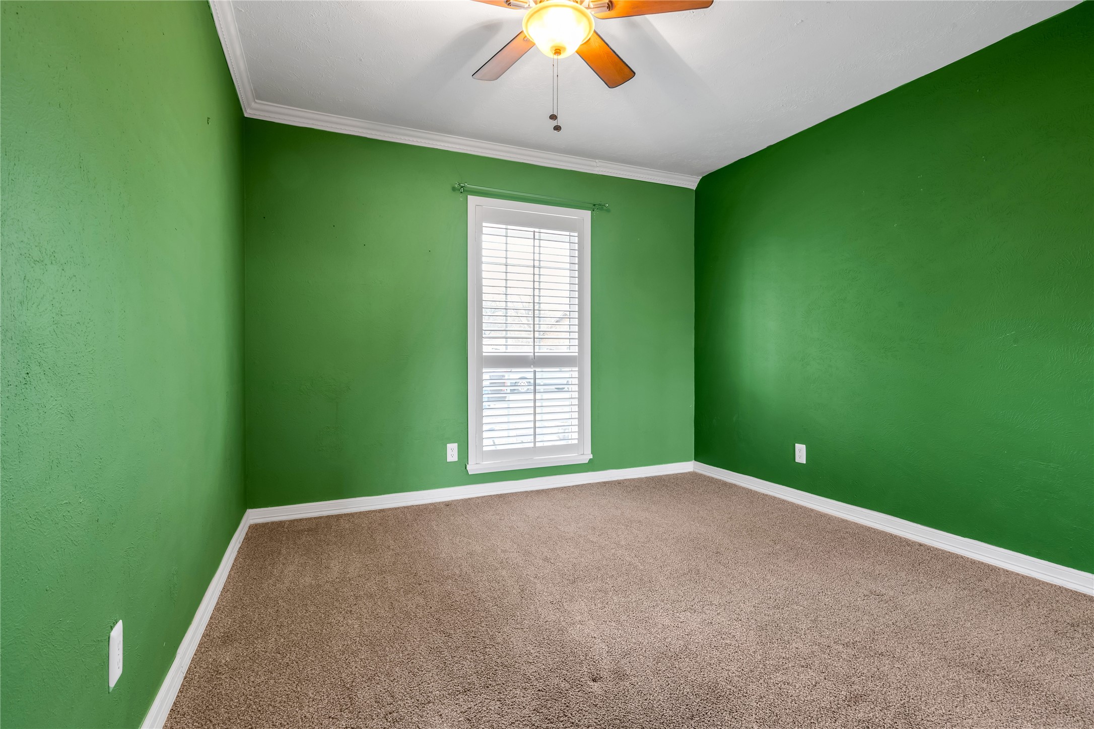 1813 Dodge Trail Grand Prairie TX 75052