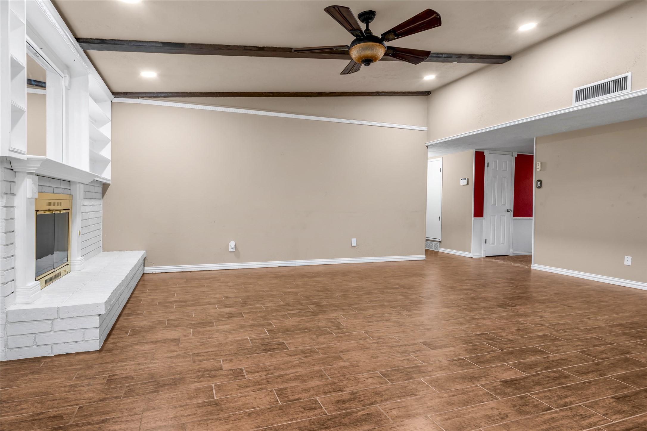 1813 Dodge Trail Grand Prairie TX 75052