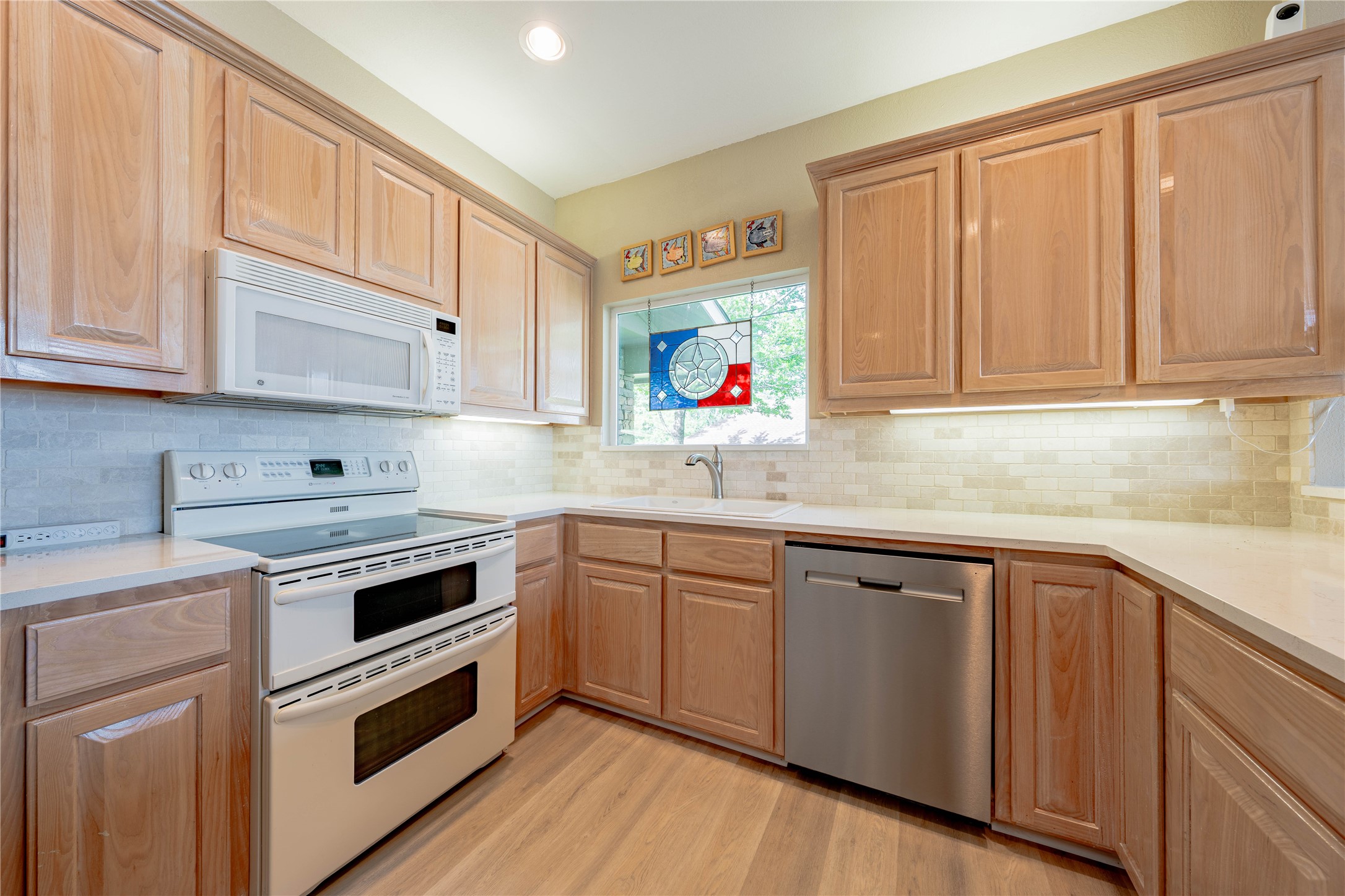 1232 Whispering Springs Drive Tool TX 75143