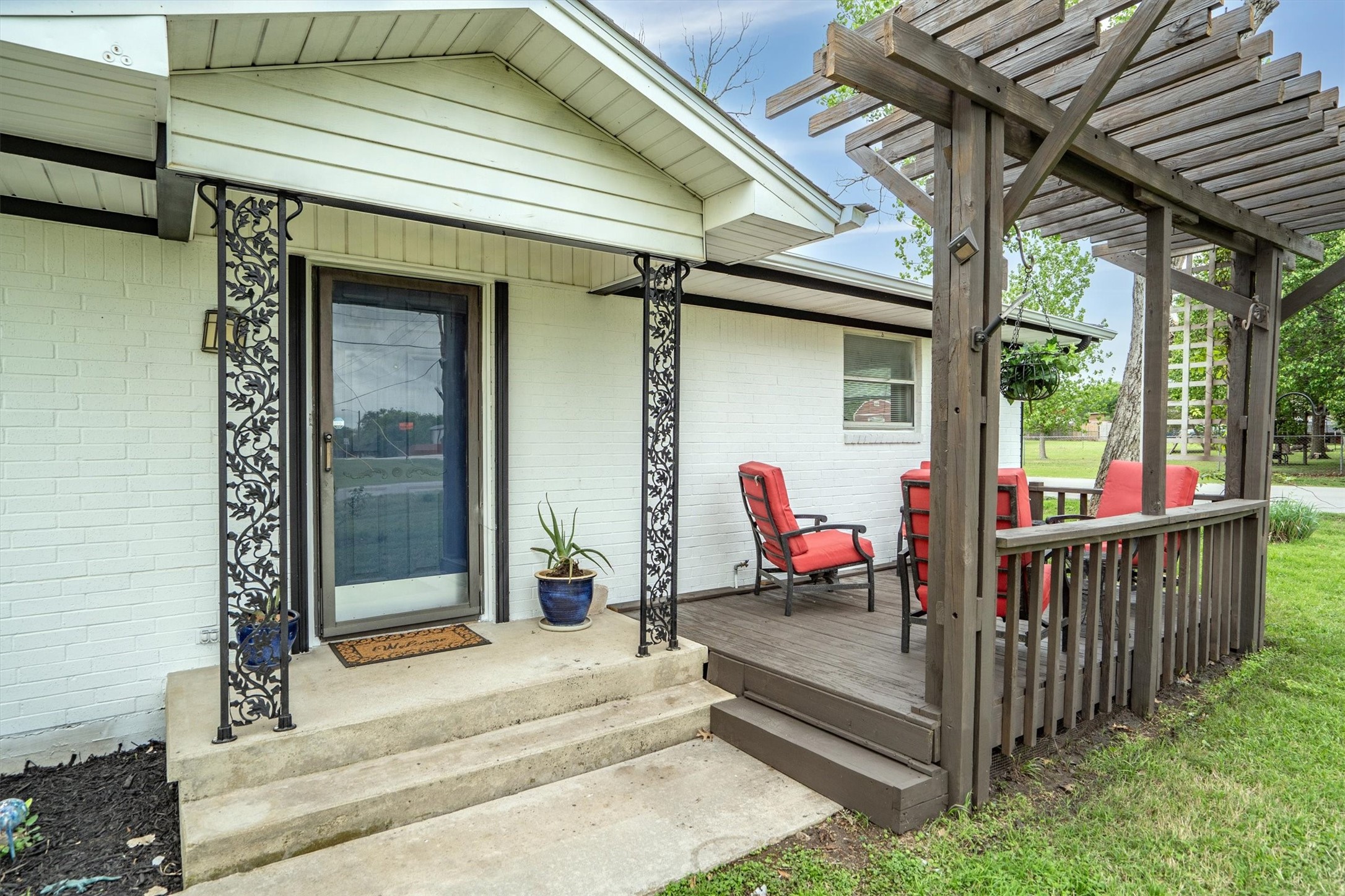 417 8th Street Justin TX 76247