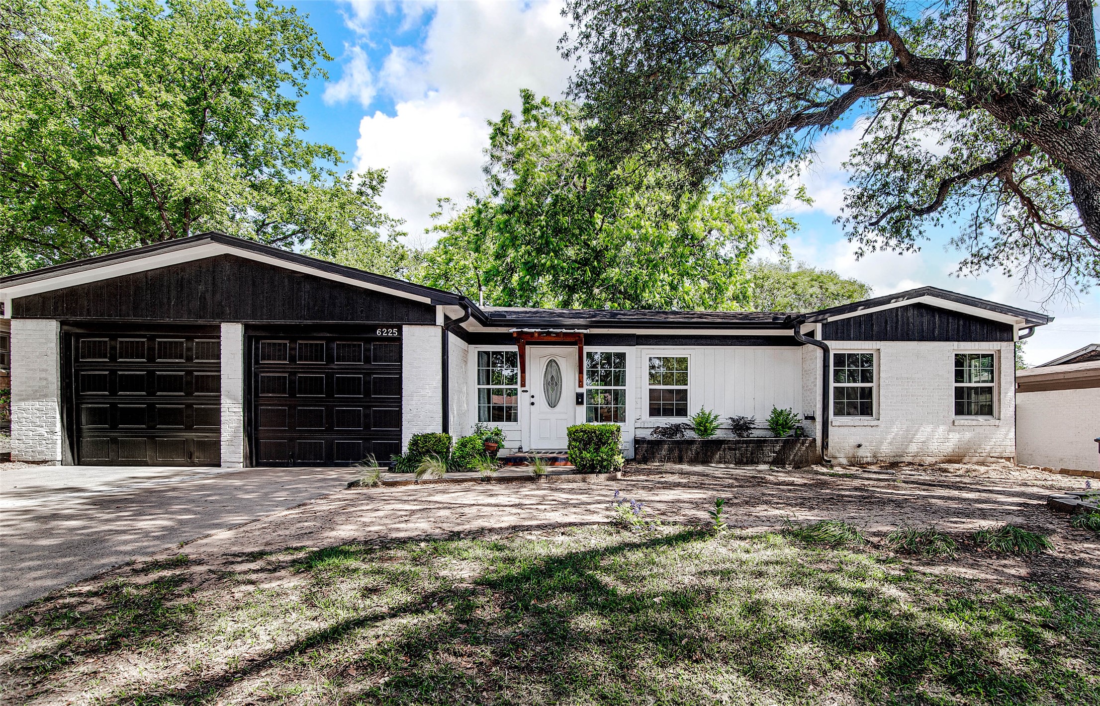 6225 Kentwood Place Fort Worth TX 76112