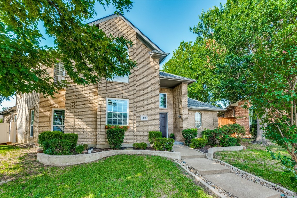 1402 Ranchview Court Carrollton TX 75007