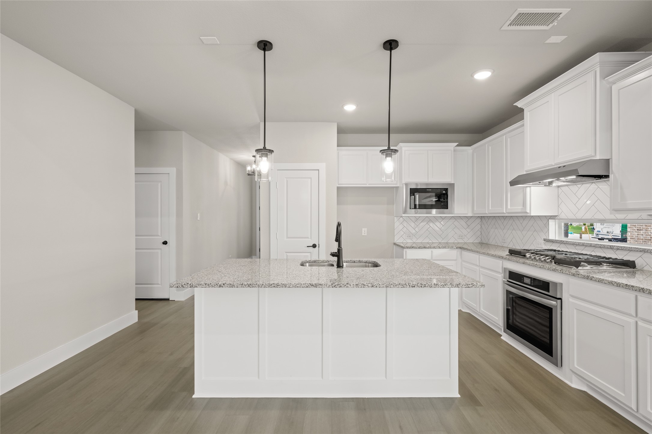 1850 Silver Birch Waxahachie TX 75165