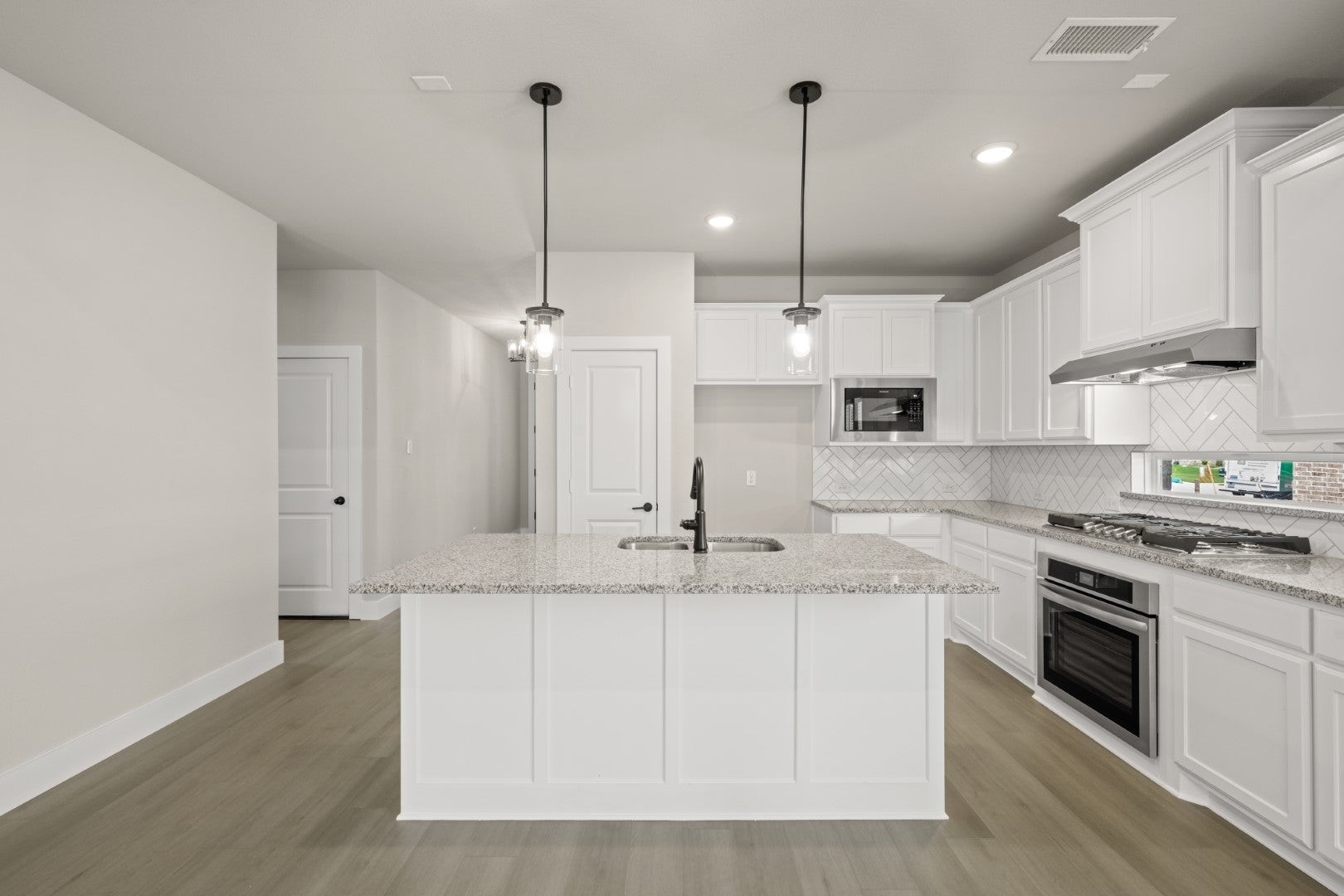 1850 Silver Birch Waxahachie TX 75165