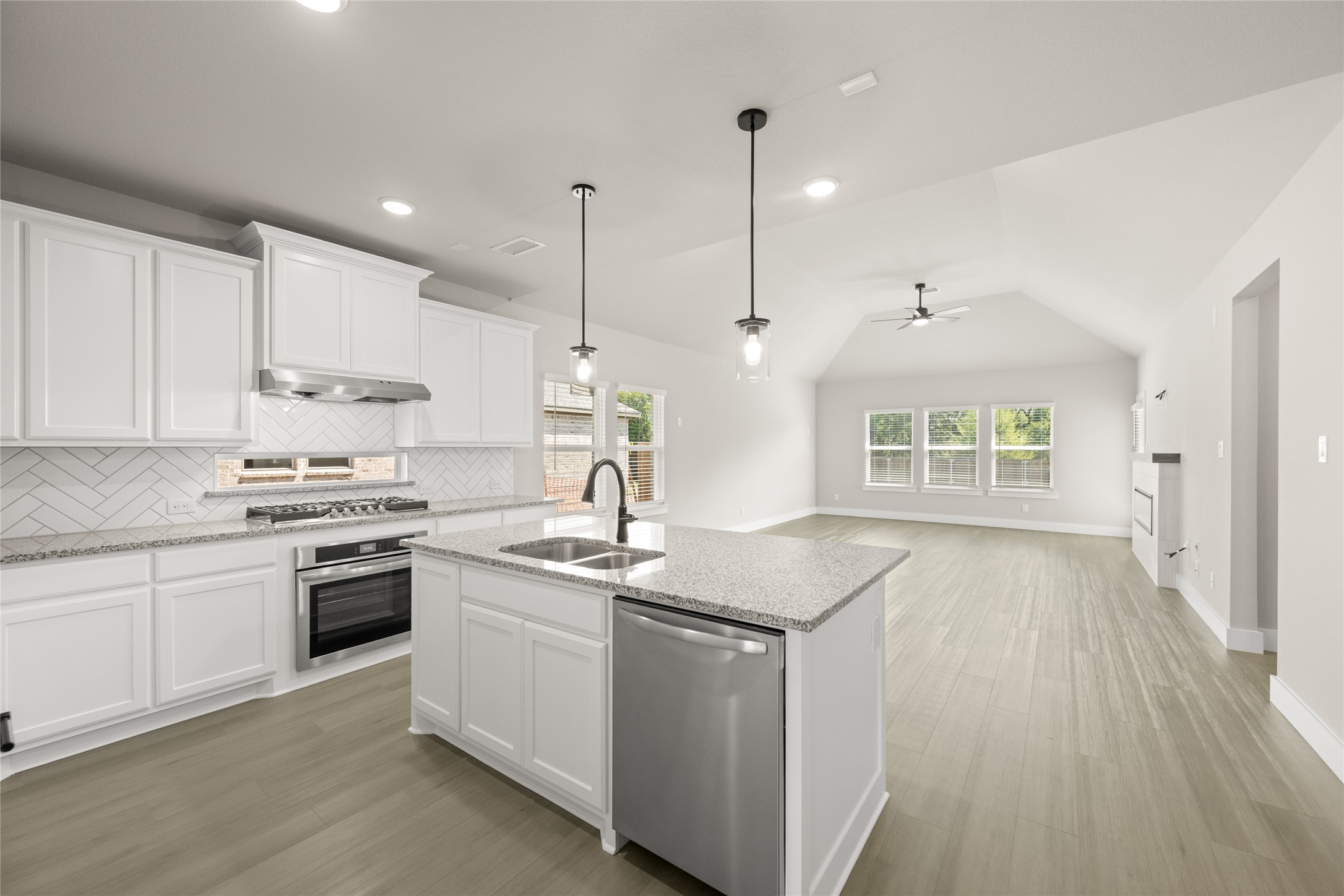 1850 Silver Birch Waxahachie TX 75165