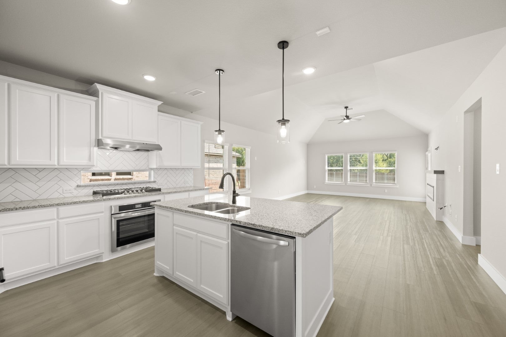 1850 Silver Birch Waxahachie TX 75165