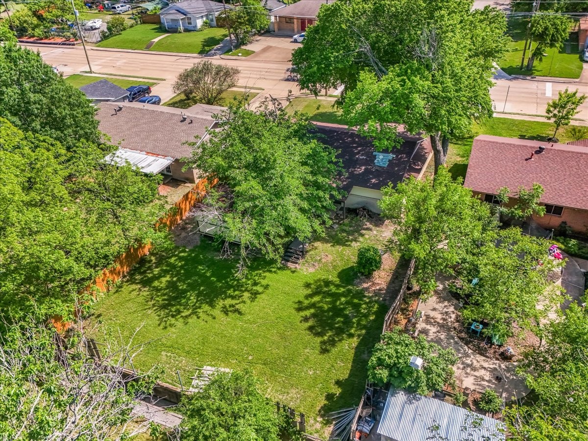 327 E Center Street Duncanville TX 75116