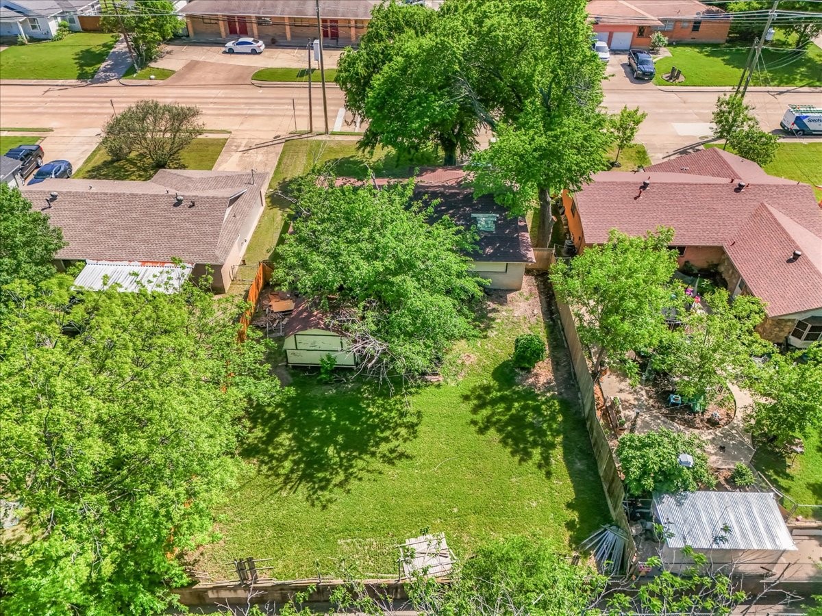 327 E Center Street Duncanville TX 75116