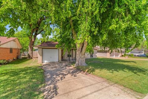 327 E Center Street Duncanville TX 75116