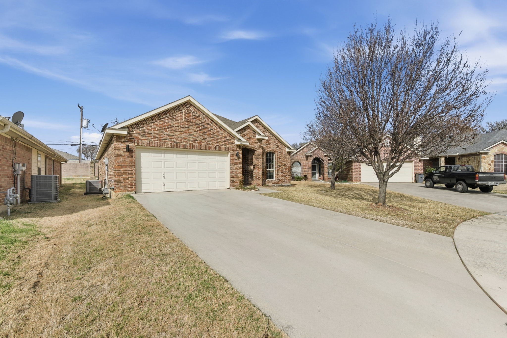 813 Chase Circle Hurst TX 76053