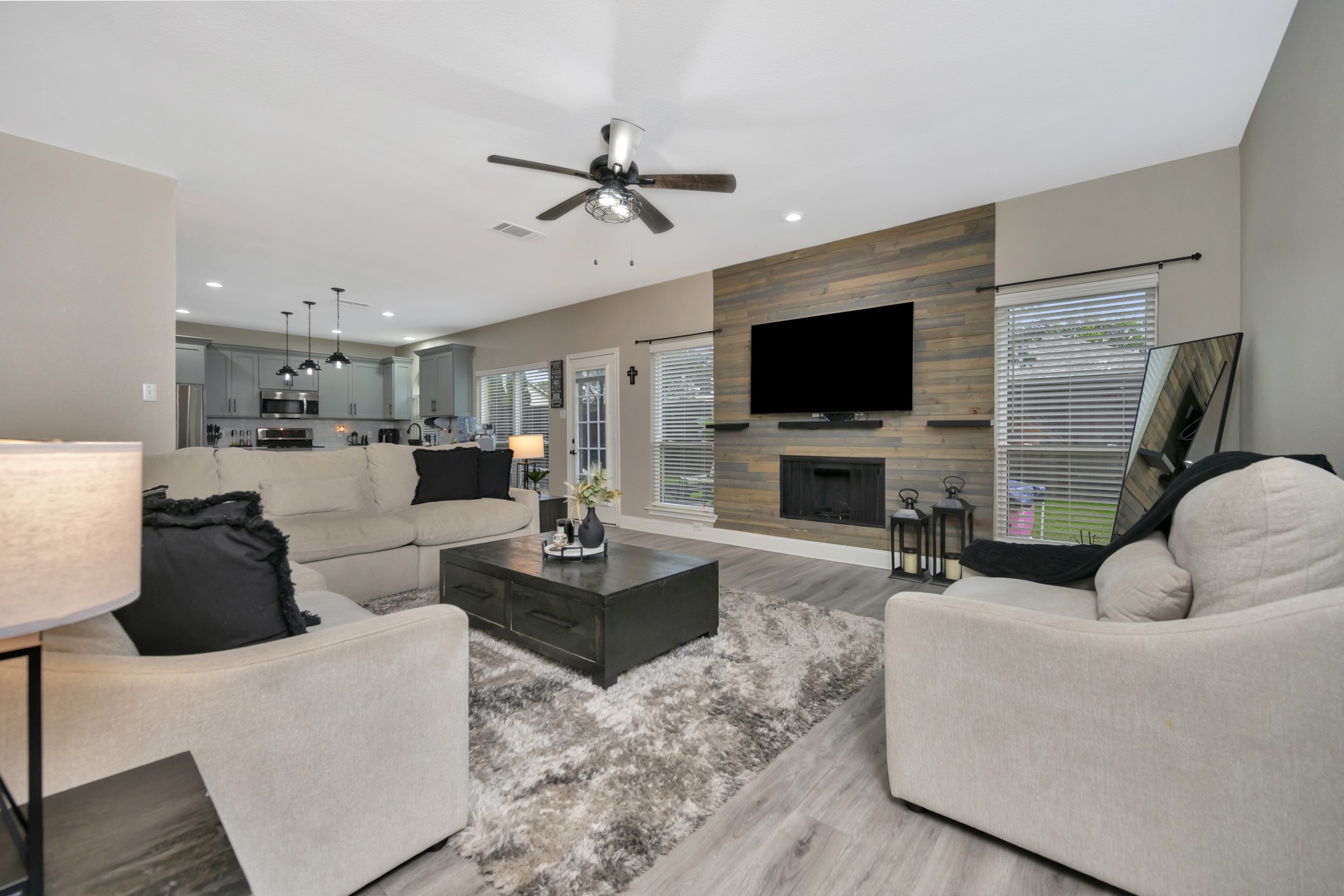 102 Lakeway Lane Justin TX 76247