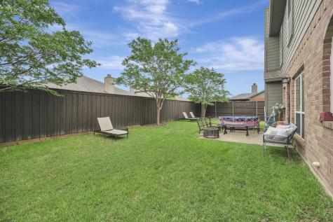 102 Lakeway Lane Justin TX 76247
