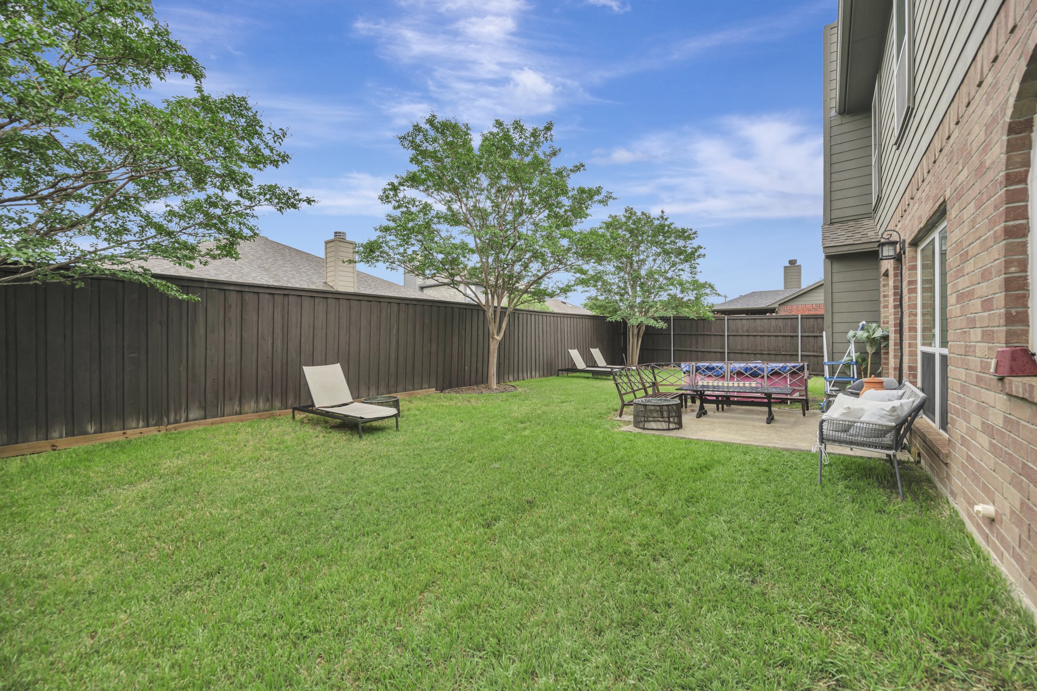 102 Lakeway Lane Justin TX 76247