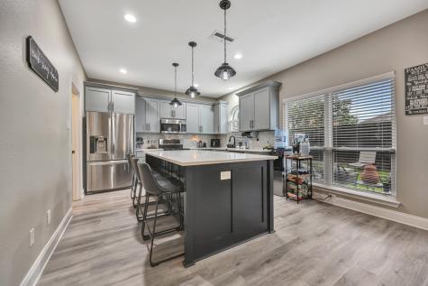102 Lakeway Lane Justin TX 76247