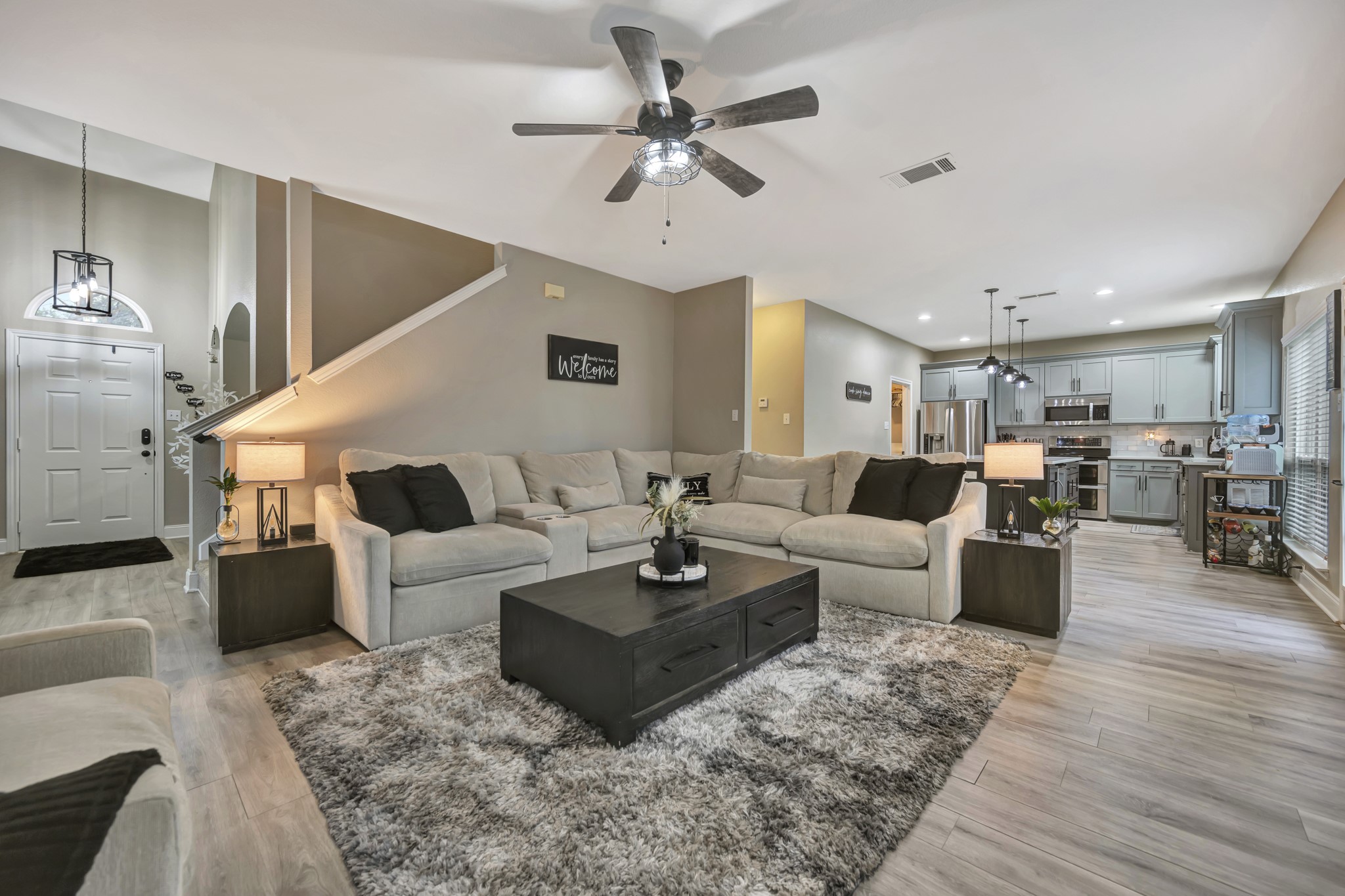 102 Lakeway Lane Justin TX 76247