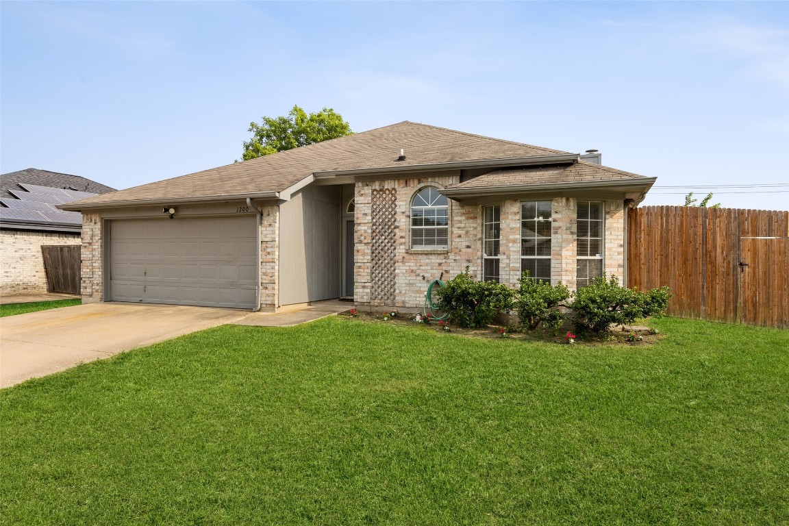 1200 Brookvalley Drive Arlington TX 76018