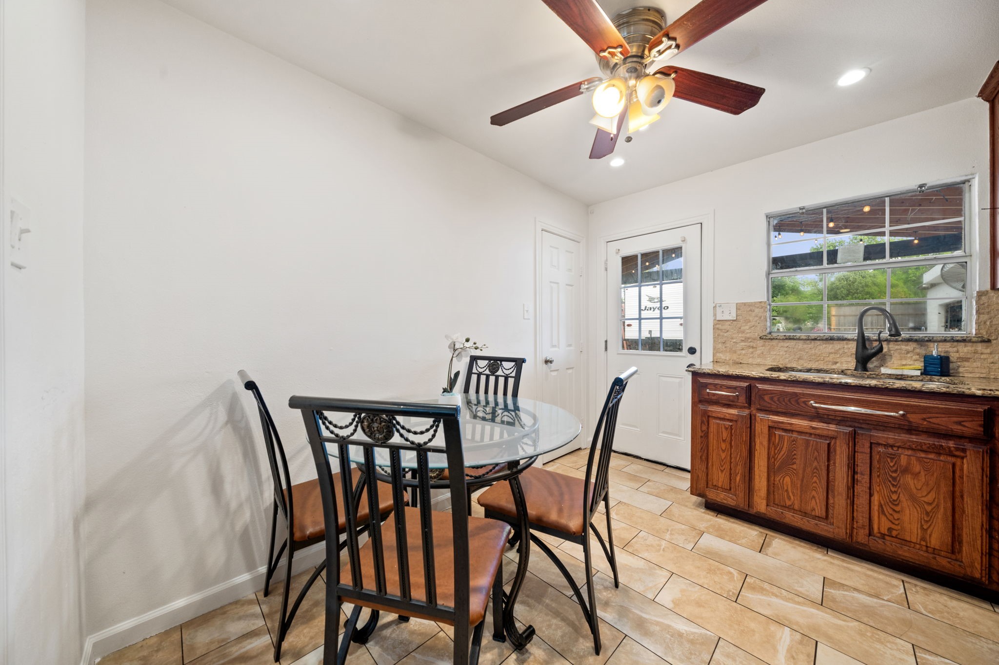 1736 Kirkwood Drive Garland TX 75041
