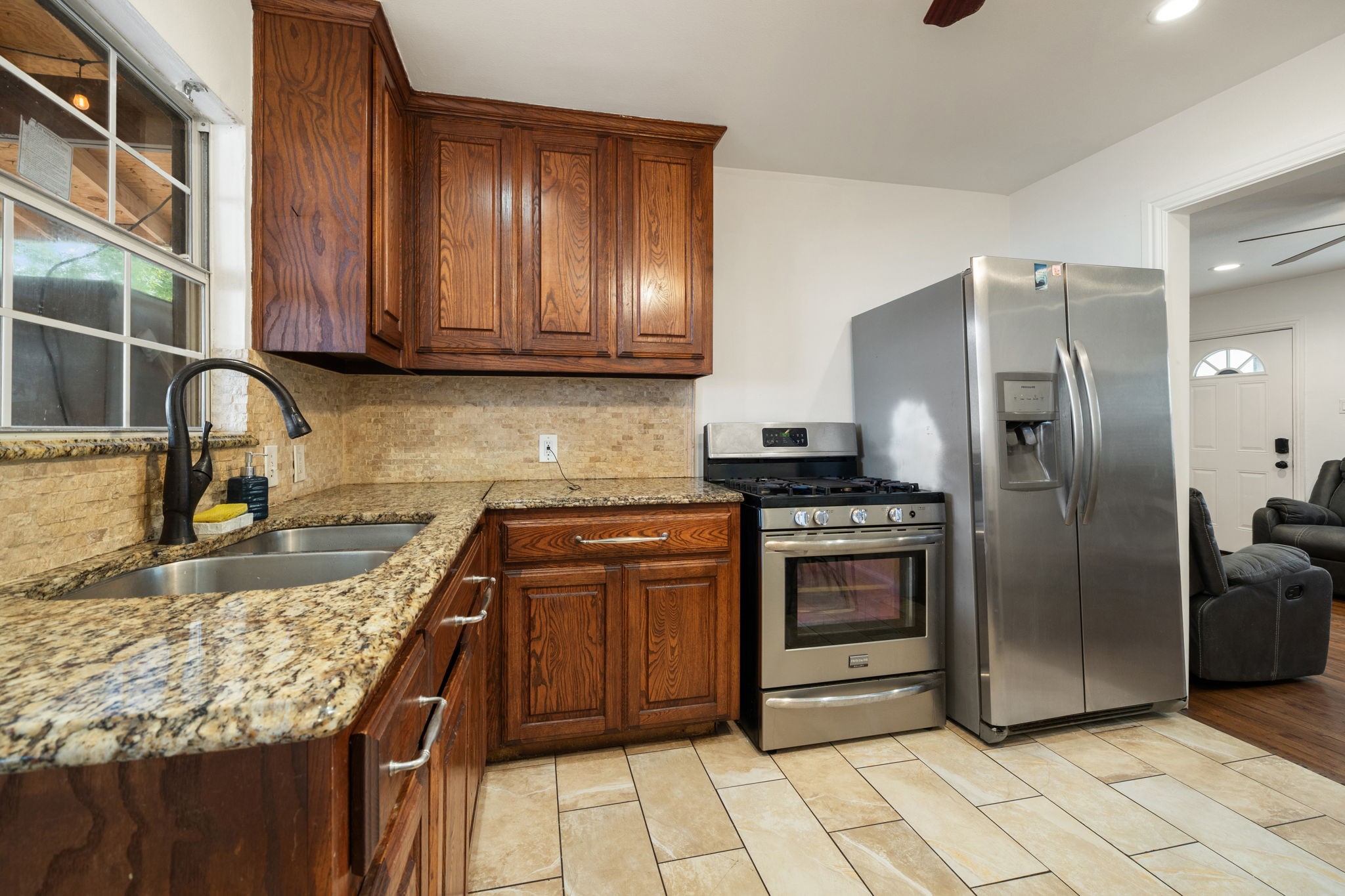 1736 Kirkwood Drive Garland TX 75041