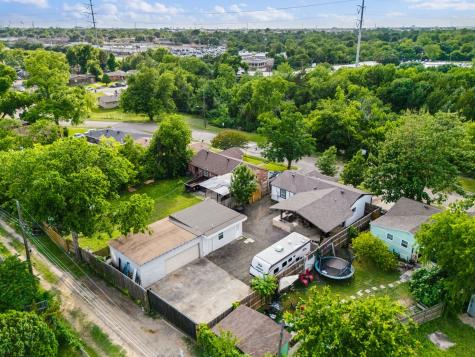 1736 Kirkwood Drive Garland TX 75041