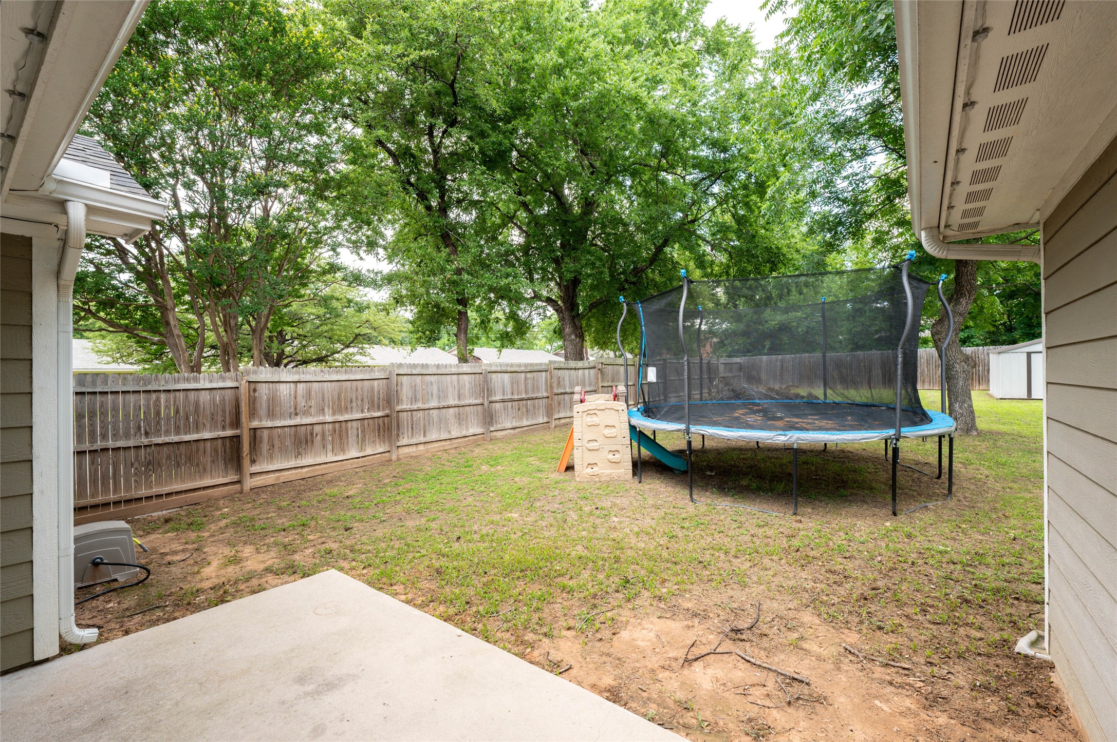 231 W Murray Street Denison TX 75020