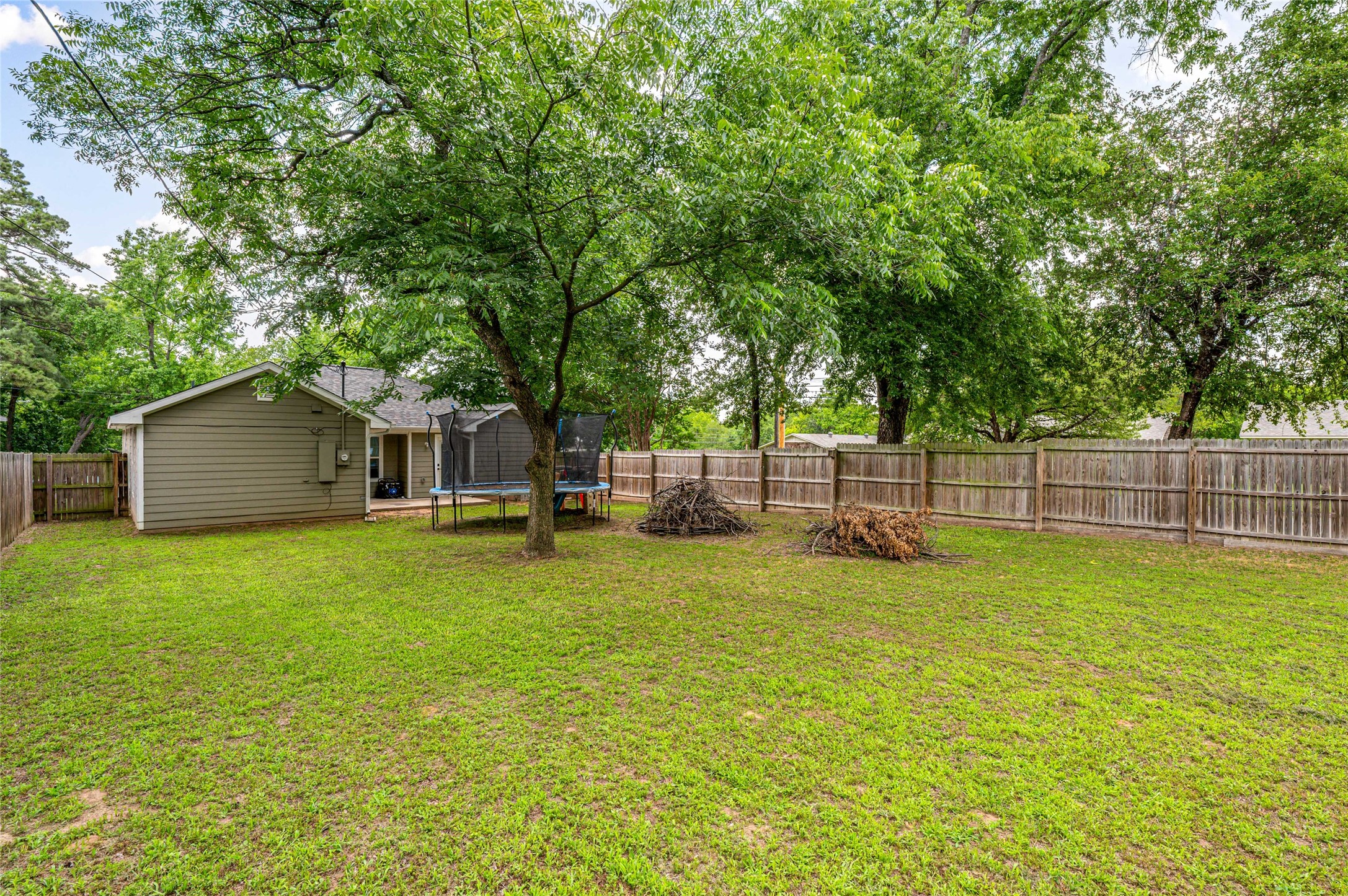 231 W Murray Street Denison TX 75020