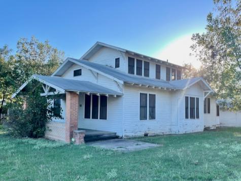 323 N Pecan Street Muenster TX 76252