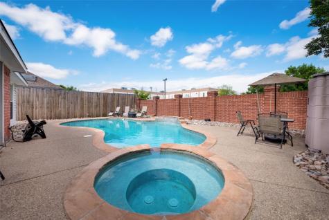 2202 Ashwood Court Carrollton TX 75006