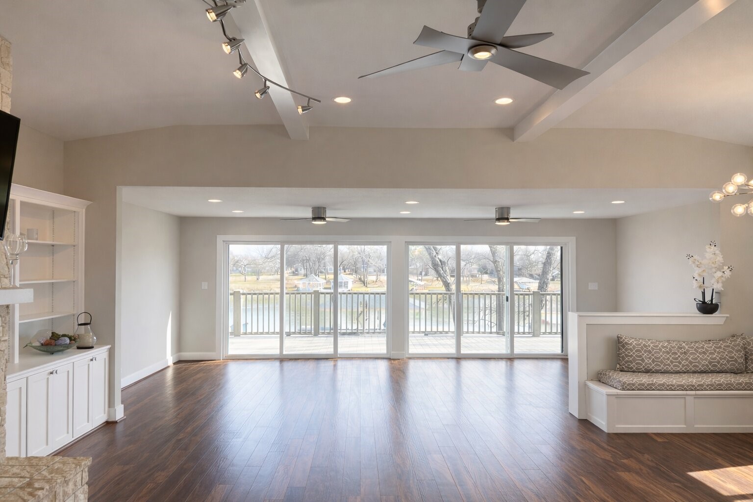 106 Blackfoot Trail Lake Kiowa TX 76240
