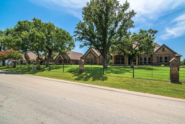 189 Hlavek Road Decatur TX 76234