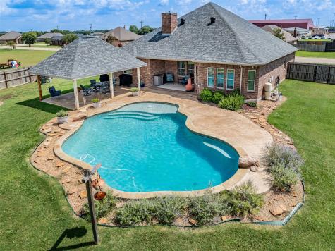 203 Frio Street Bells TX 75414