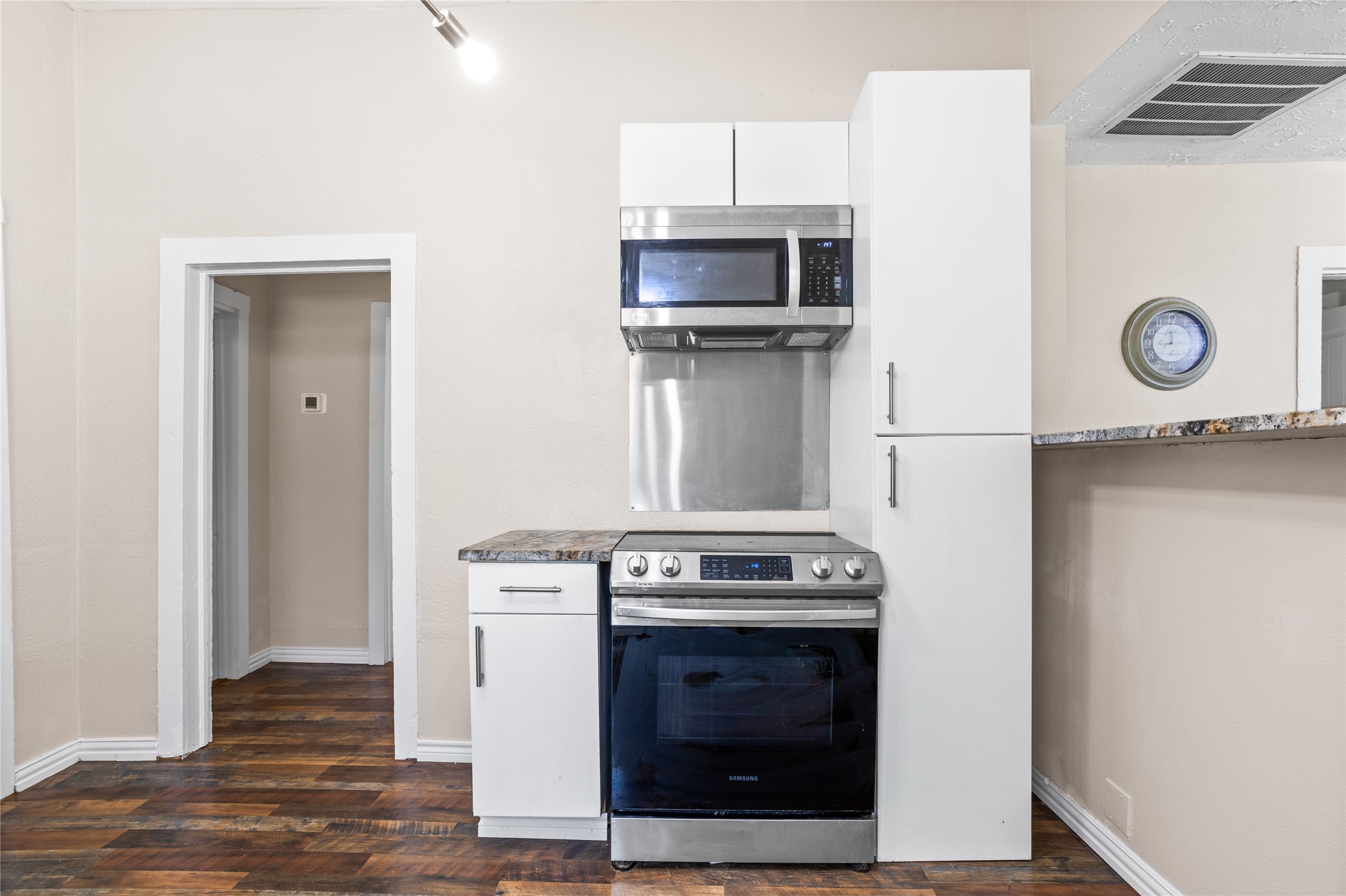 614 Rice Street Denison TX 75020