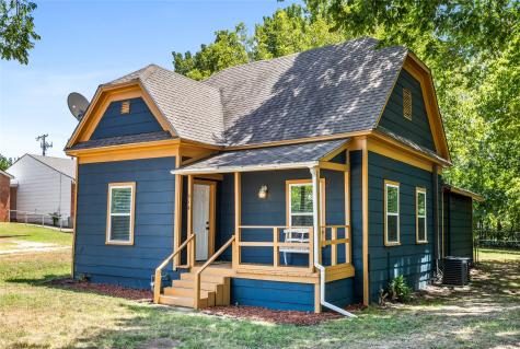 614 Rice Street Denison TX 75020
