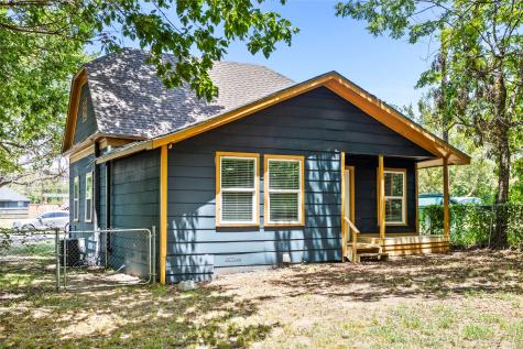 614 Rice Street Denison TX 75020