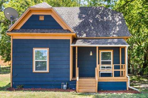 614 Rice Street Denison TX 75020