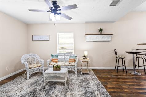 614 Rice Street Denison TX 75020